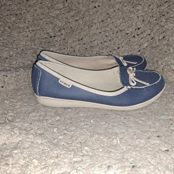 CROCS-#16209-Closed Toe Loafers With Bow-Blue/Tan-Sz 9-Near Mint - Picture 5 of 8